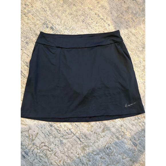 Nike Dresses & Skirts - Medium Nike Dri-Fit Skort